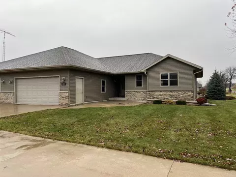 464 County Park Rd, Waupun, WI 53963