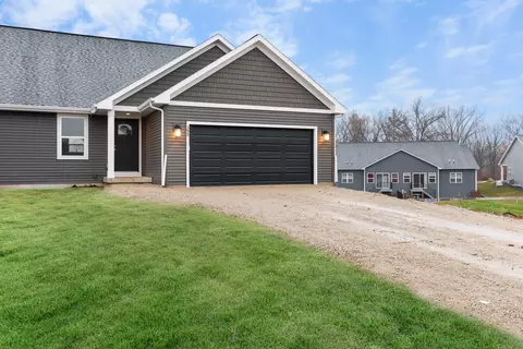 390 Lilac Ln, Stoughton, WI 53589