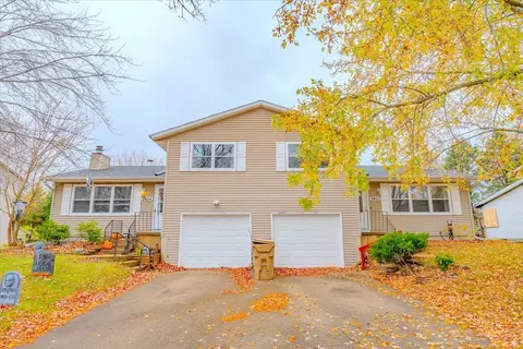 2922-2924 Turbot Dr, Madison, WI 53713