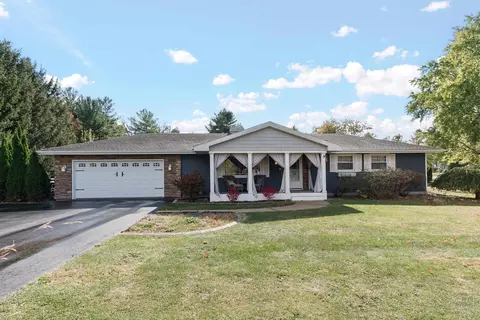 4510 E Tomahawk Ln, Janesville, WI 53546