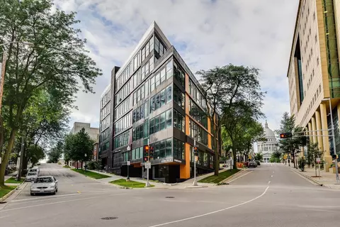 211 S Henry St #104, Madison, WI 53703