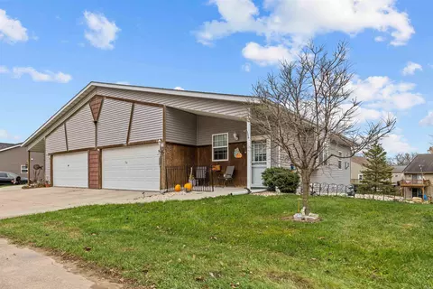 602 E Madison Ave #30, Milton, WI 53563