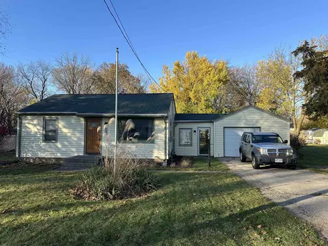 835 Elmwood Ave, Beloit, WI 53511