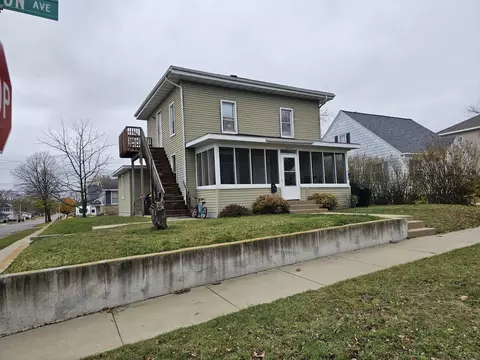 1221 Stoughton Ave, Tomah, WI 54660