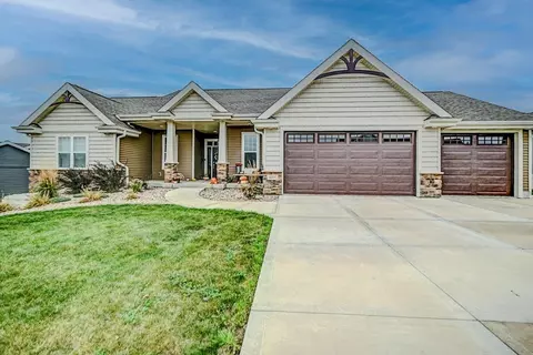 4107 Painted Arabian Run, Deforest, WI 53532