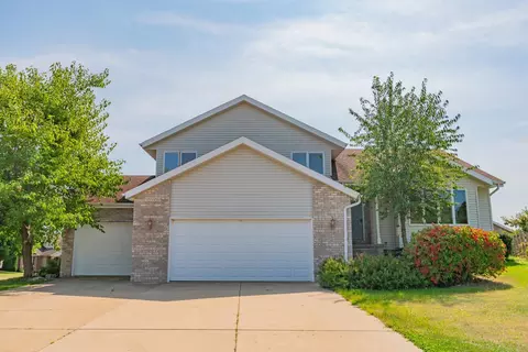 3101 Collingwood Dr, Sun Prairie, WI 53590