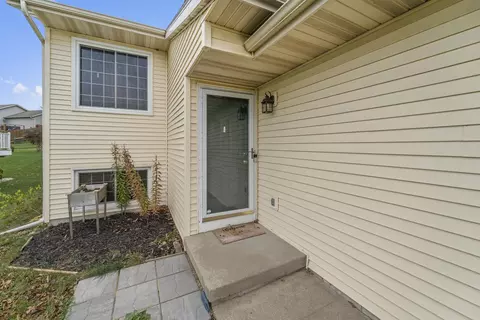 740 St John St, Cottage Grove, WI 53527