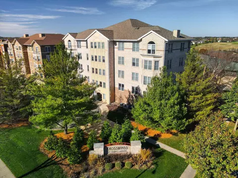 9201 Crosswinds Ln #101, Verona, WI 53593