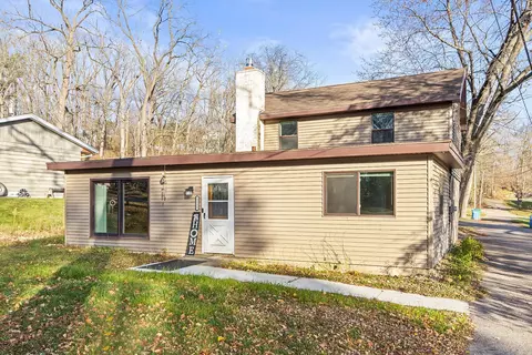 1112 Summit St, Baraboo, WI 53913
