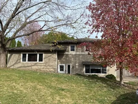 7216 Century Pl, Middleton, WI 53562