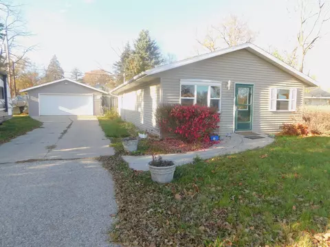 2165 Shopiere Rd, Beloit, WI 53511