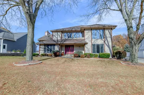 5888 Schumann Dr, Fitchburg, WI 53711