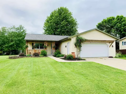 579 Queen St, Belleville, WI 53508