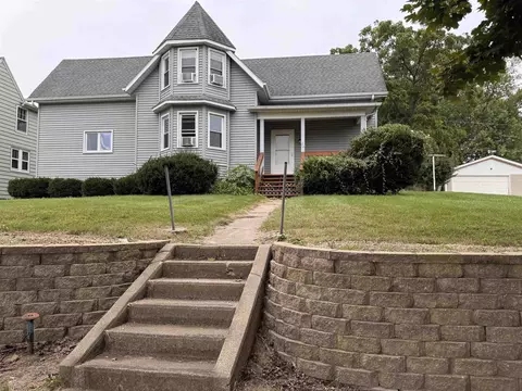 409 S Monroe St, Monticello, WI 53570