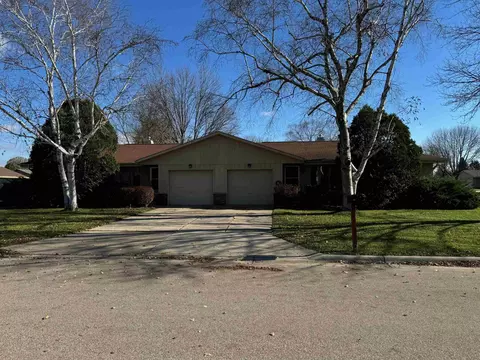 504-506 Margate Dr, Janesville, WI 53546
