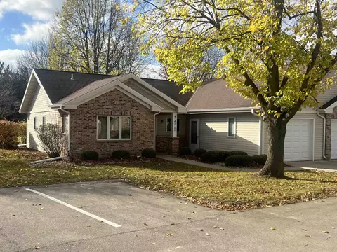 7211 Saukdale Dr, Madison, WI 53717