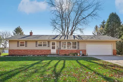 713 Russell St, Deforest, WI 53532