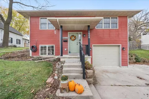 1008 S 4th St, Stoughton, WI 53589