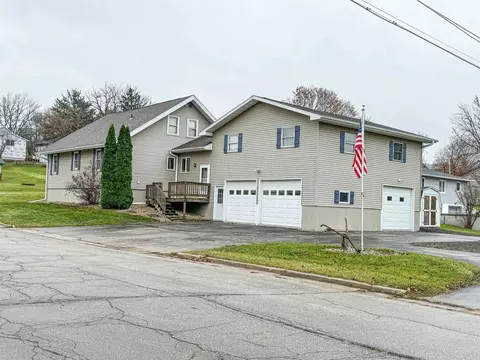 940 Main St, Darlington, WI 53530
