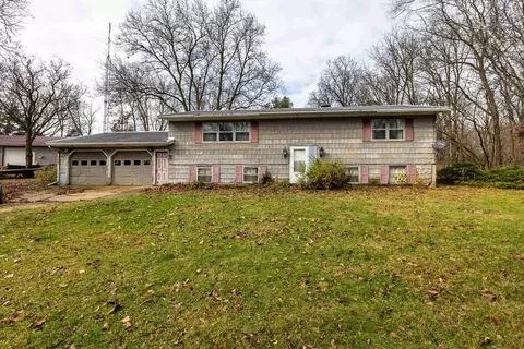 16871 Hirsbrunner Rd, Darlington, WI 53530