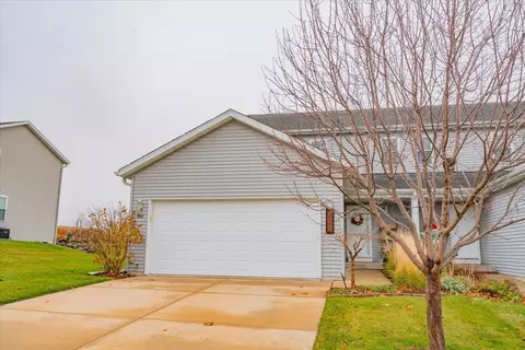 680 Bluegrass Trl, Waterloo, WI 53594