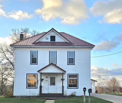 1231 Dodgeville St, Highland, WI 53543