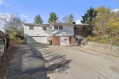 322 N Hillside Ter, Madison, WI 53705