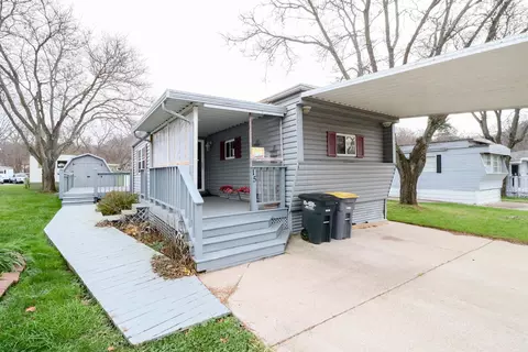 w5655 Wisconsin 33 #15, La Crosse, WI 54601