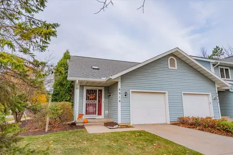 6916 Harvest Hill Rd, Madison, WI 53717