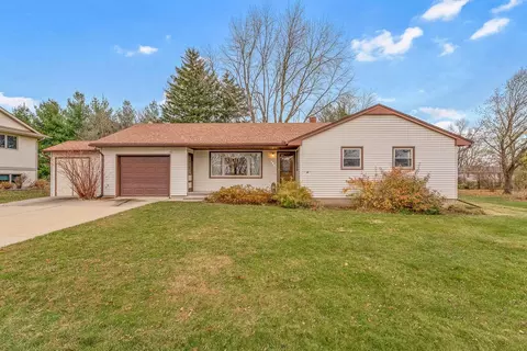 553 N Albany St, Spring Green, WI 53588