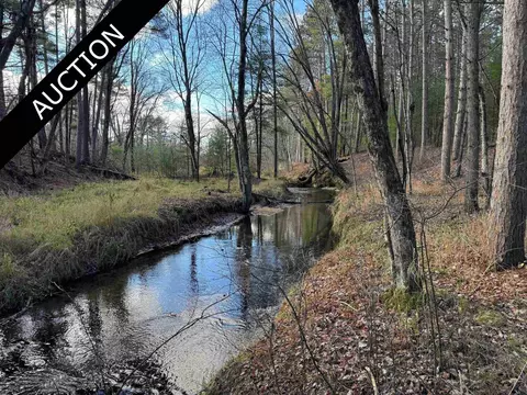 e8369 County Road P, Wisconsin Dells, WI 53965