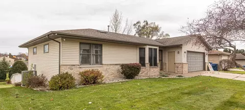 495 Plum St, Dickeyville, WI 53808