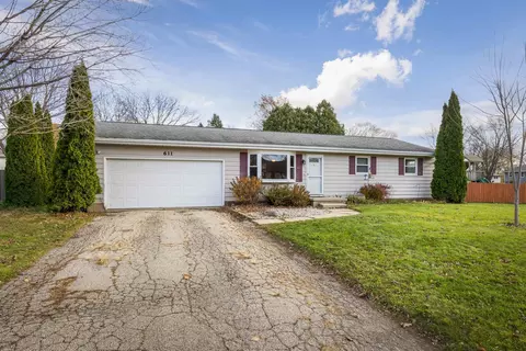 611 Olympic St, Sun Prairie, WI 53590