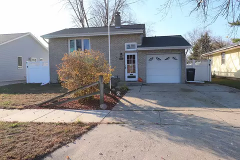 1814 S Willard Ave, Janesville, WI 53546