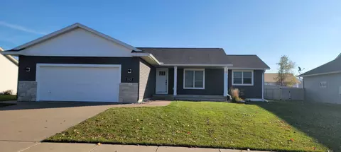 1101 Pioneer Dr, Holmen, WI 54636