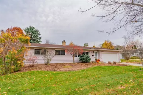 1017 Friar Ln, Madison, WI 53711