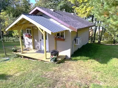 20623 Deer Island View Rd, Eastman, WI 54626