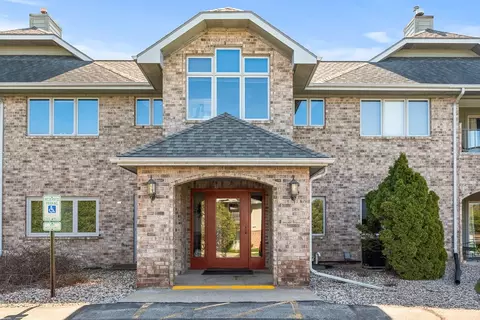 778 Hillside Ter #D, Ripon, WI 54971