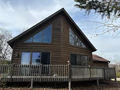 n8200 County Road G, Lake Mills, WI 53551