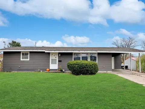 910 S Beaumont Rd, Prairie Du Chien, WI 53821