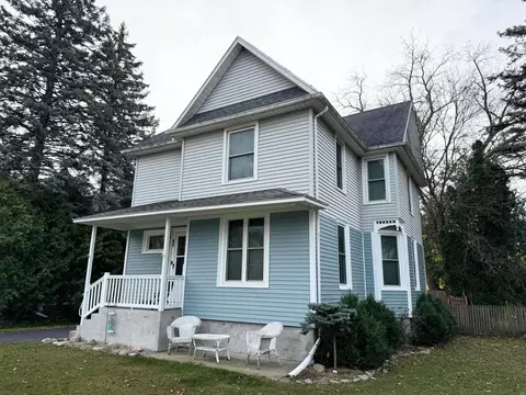 327 Park Ave, Beaver Dam, WI 53916