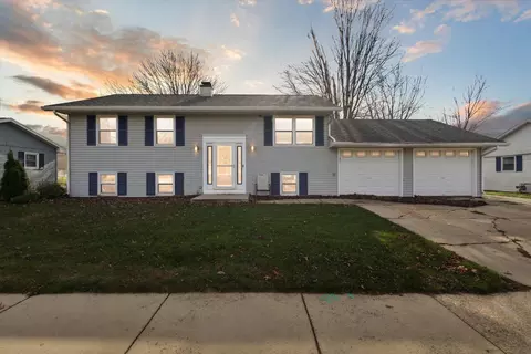 219 W Burbank Ave, Janesville, WI 53546