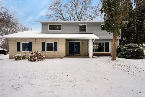 3599 Carncross Dr, Mcfarland, WI 53558