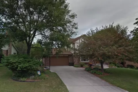 5650 Grandview Dr, Greendale, WI 53129