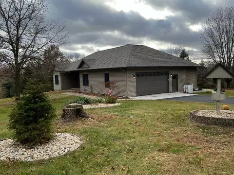 9936 S Olson Rd, Beloit, WI 53511