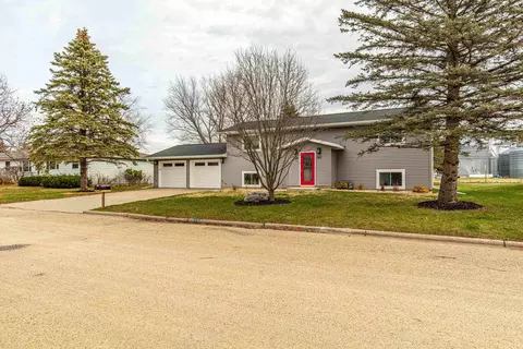 522 Dane St, Belleville, WI 53508