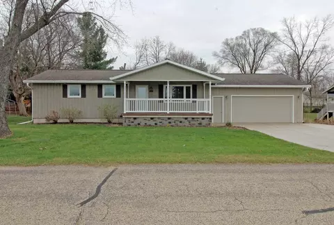 327 Herman St, Arena, WI 53503