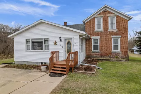 409 S Brooklyn Ave, Elroy, WI 53929