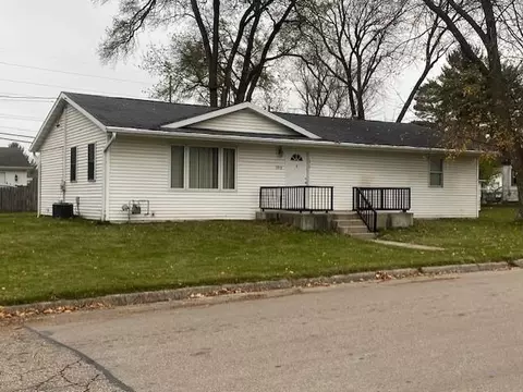 1912 Greenview Dr, Beloit, WI 53511