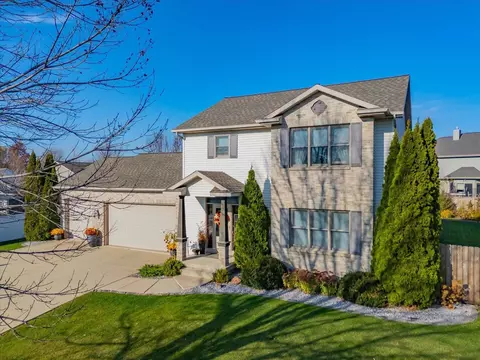 2154 Lynwood Dr, Sun Prairie, WI 53590